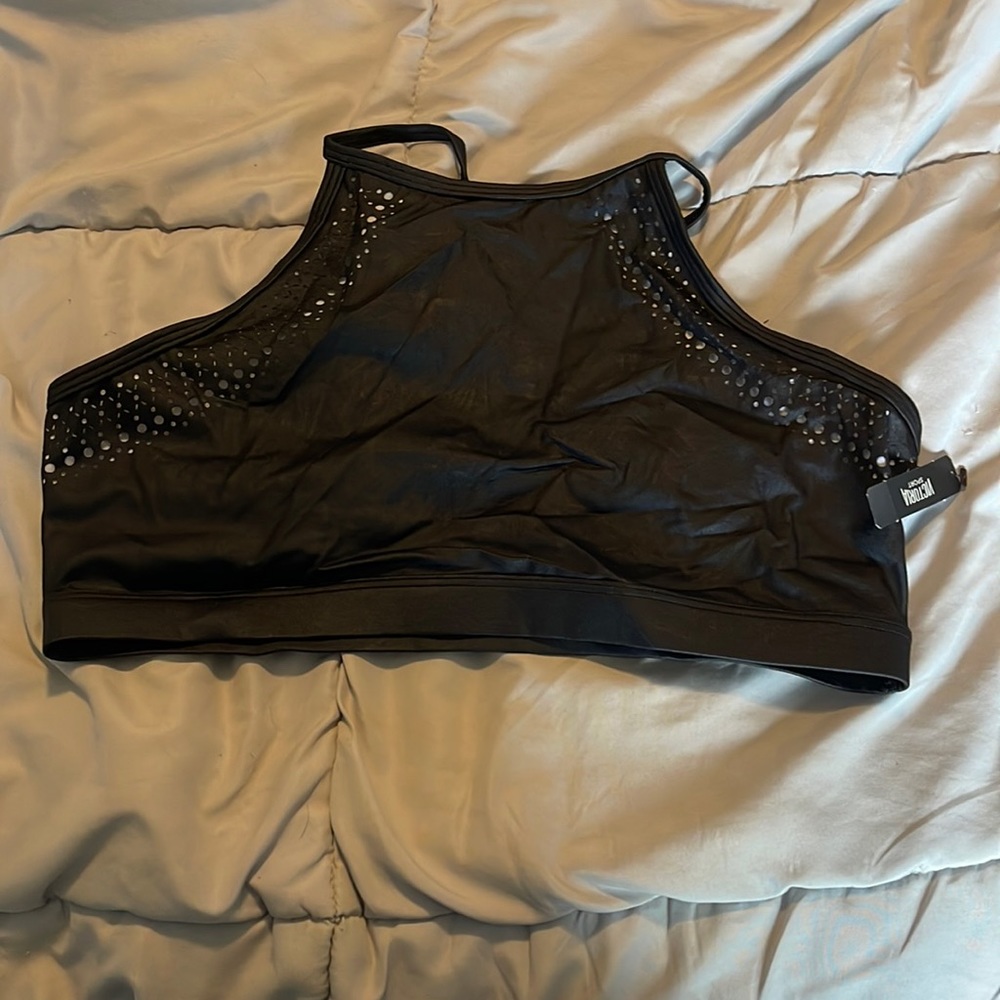 NWT Victoria Sport Bra